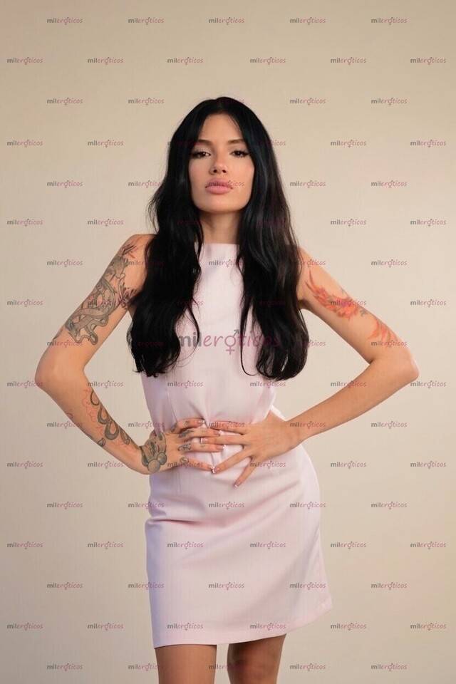 FOTOS DE ALESSIA SOY UNA MUJER DELGADA CON SENOS GRANDES TATUADA SEXY