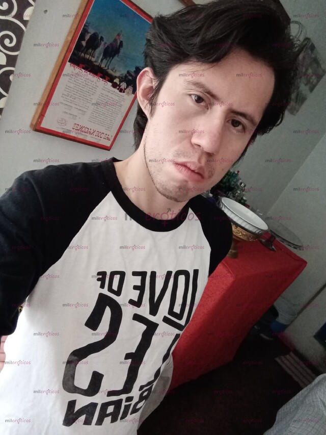 FOTOS DE TENME A LA PRIORIDAD DE TUS DESEOS. SOY TUYO.