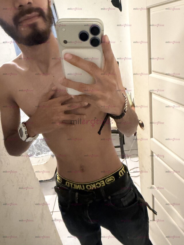 FOTOS DE CABALLERO EXCLUSIVO PARA MOMENTOS QUE NO SE OLVIDAN