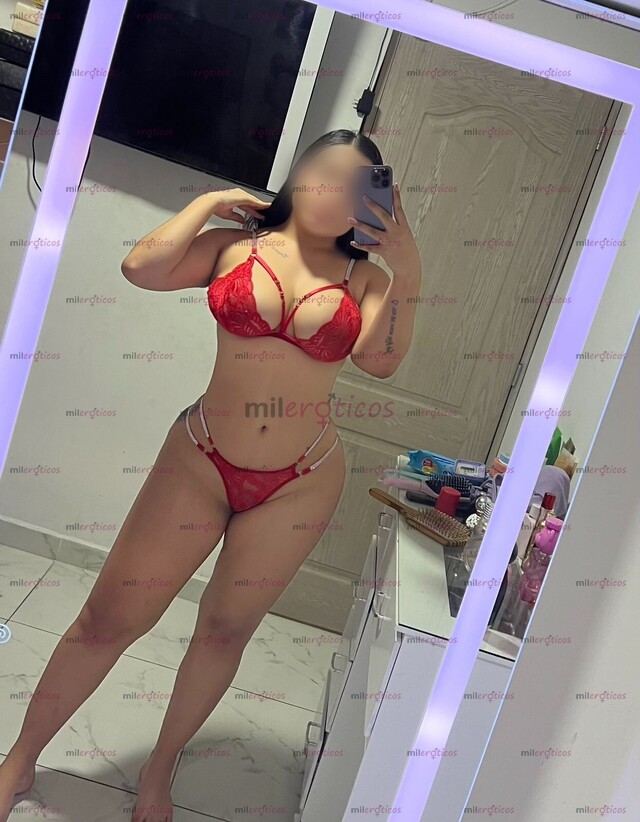 FOTOS DE MIA, TROZA DE CULO Y TETAS GRANDES PARA HACERTE UNA DELICIOSA PAJA RUSA