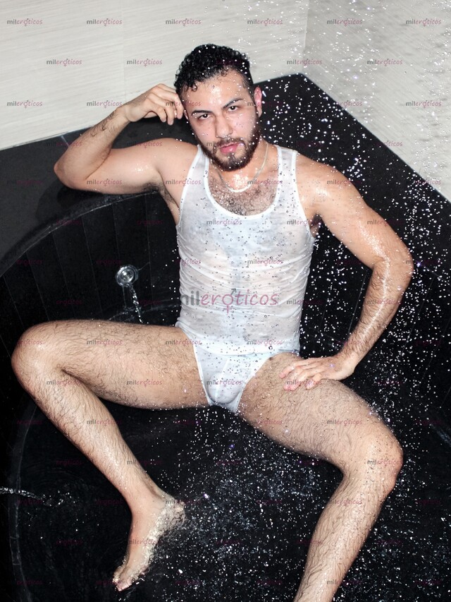 FOTOS DE JAVIER GRUESO XXL SEMENTAL LATINO EXPERIENCIA PLACENTERA