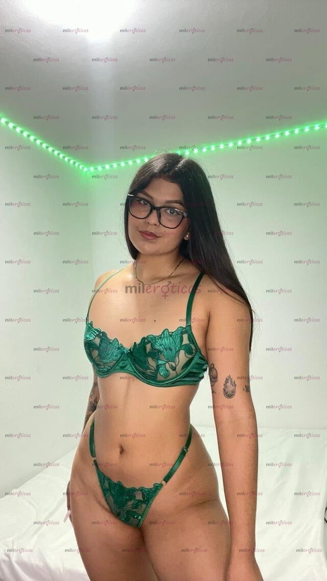 FOTOS DE VIRTUAL SEXY JOVENCITA ARDIENTE Y COMPLACIENTE