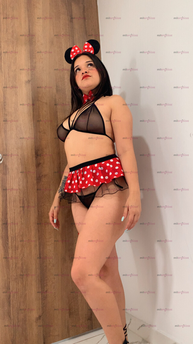 FOTOS DE SOY SOFÍA HERMOSA BLANQUITA . RECIÉN LLEGADA A ESTE MUNDO . DE 18 AÑOS