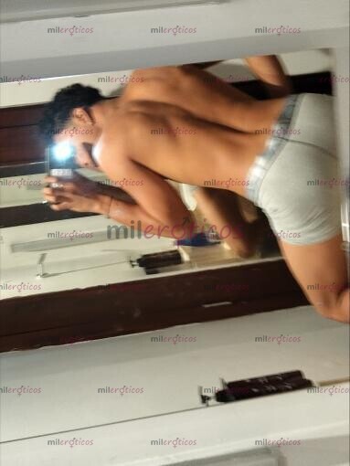 FOTOS DE JOVEN UNIVERSITARIO MASAJISTA NUEVO EN MEDELLÍN CON SITIO