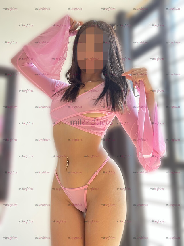 FOTOS DE TU MASAJISTA SEXUAL FAVORITA, SÚPER CACHONDA Y MOJADITA