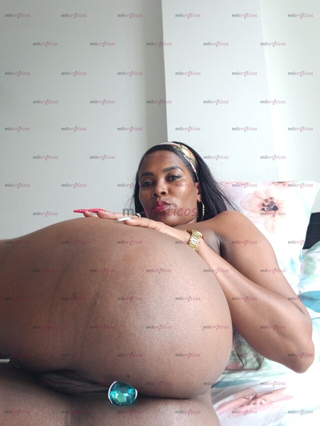 FOTOS DE NEGRA CON GANA DE BUENA VERGA Y MUCHA LECHE