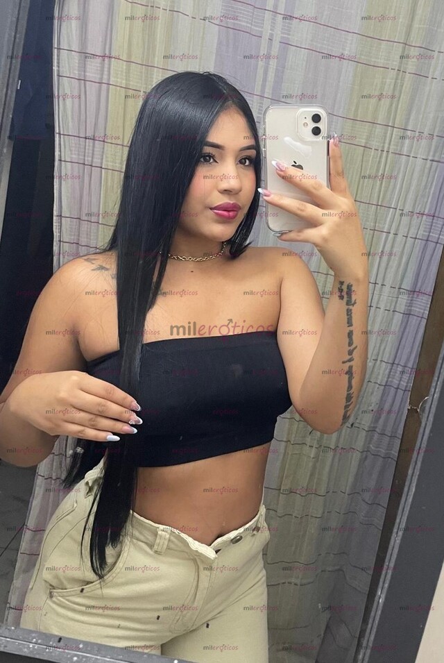 FOTOS DE LORE EN LA CEDE DE DANY PRESTANDO DIFERENTES SERVICIOS