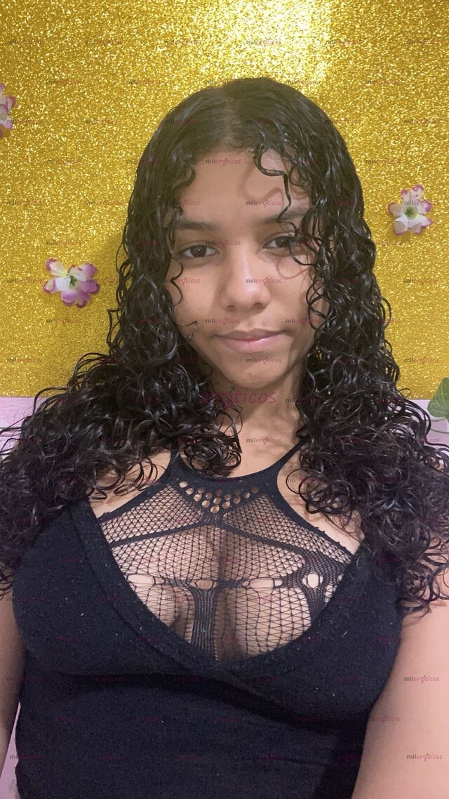 FOTOS DE MI AMOR VEN Y DIFURTAME HOLA MIS AMORES SOY UNA CHICA SEXUAL . CALIENTE