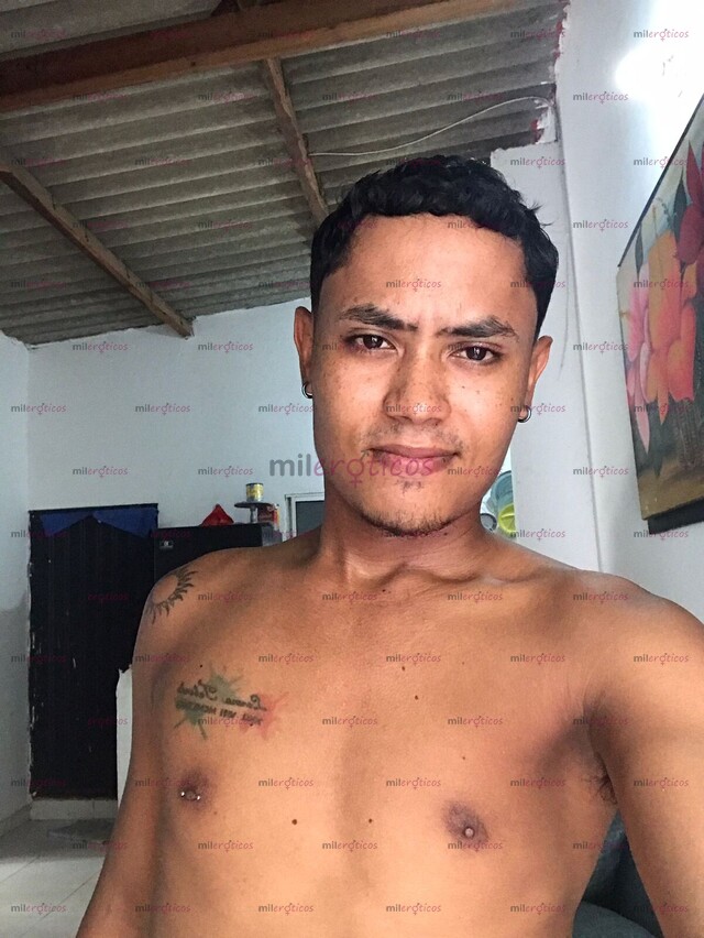 FOTOS DE ANDREW COSTEÑO JOVEN COMPLACIENTE BUENA VERGA Y CULO