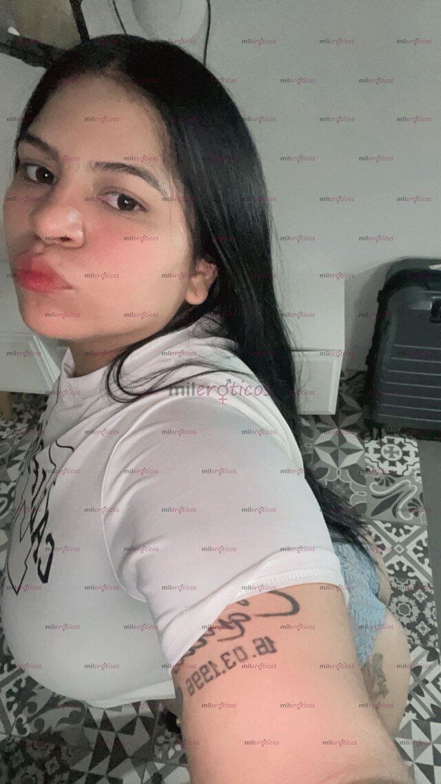 FOTOS DE GABY VENEZOLANA CALIENTE Y SEXO DURO LO CHUPO BIEN ENSALIBADO Y GARGANTA PROFUND