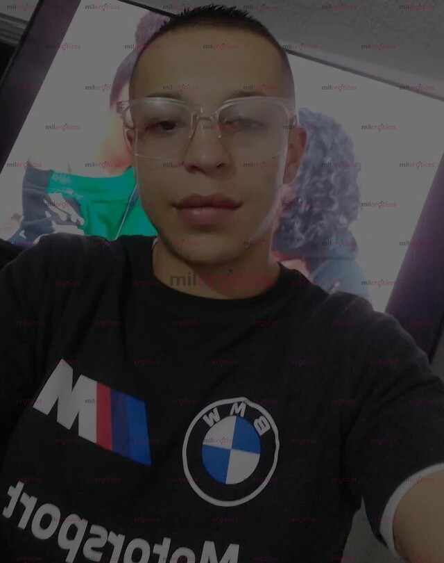 FOTOS DE JOVEN SIMPATICO DE 20 AÑOS, MUJERES SOLAMENTE