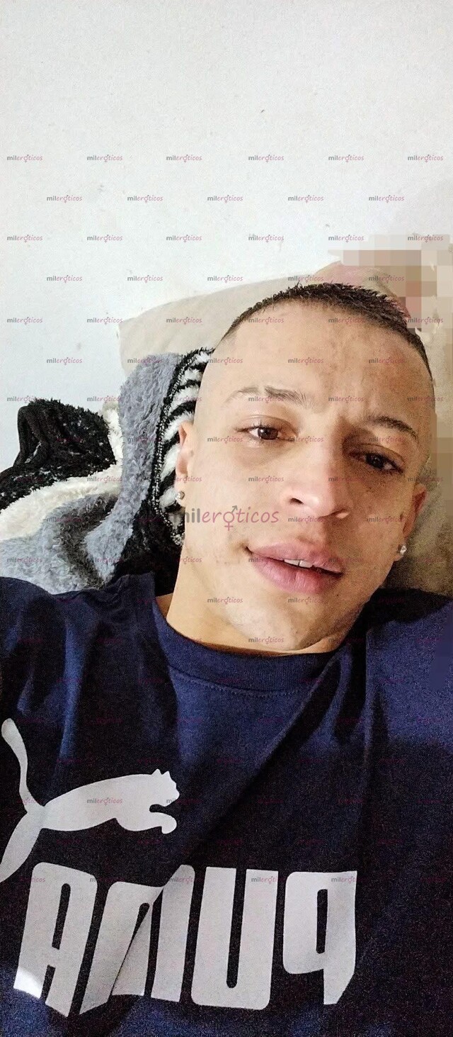 FOTOS DE JOVEN SIMPATICO DE 20 AÑOS, MUJERES SOLAMENTE