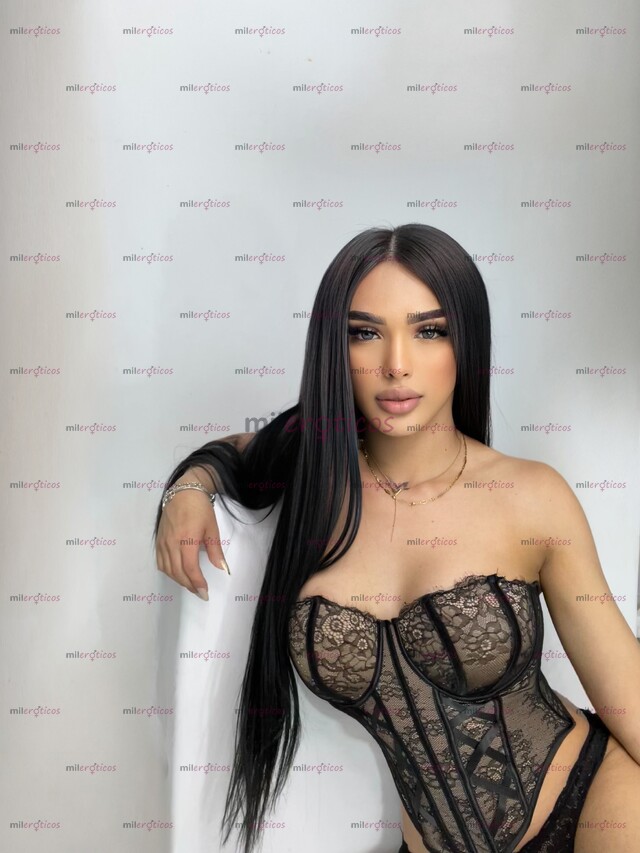 FOTOS DE ÚNICA Y ESENCIAL NENA TRANS CON UN CUERPO FINO Y UH DELICIOSO CARAMELO PARA TI
