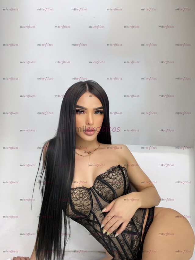 FOTOS DE ÚNICA Y ESENCIAL NENA TRANS CON UN CUERPO FINO Y UH DELICIOSO CARAMELO PARA TI
