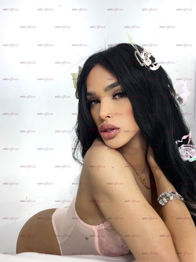 FOTOS DE ÚNICA Y ESENCIAL NENA TRANS CON UN CUERPO FINO Y UH DELICIOSO CARAMELO PARA TI