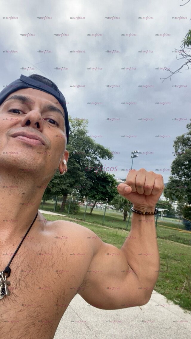 FOTOS DE MACHO ACTIVO DILAN 22 CM DISPONIBLE LLAMA Y PACTEMOS