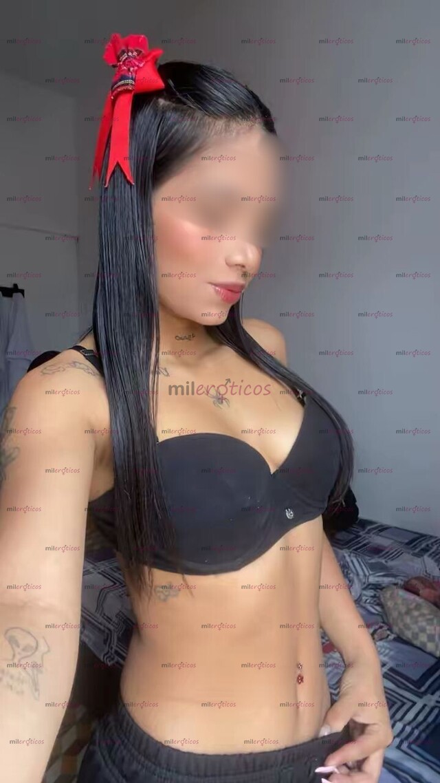 FOTOS DE FLACA DELICIOSA CON VAGINA JUGOSA APRETADA ROSADITA