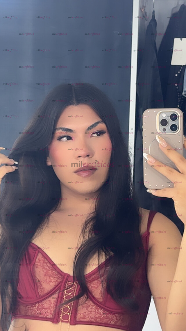 FOTOS DE HERMOSA Y JOVEN CHICA TRANS DISPUESTA A COMPLACERTE