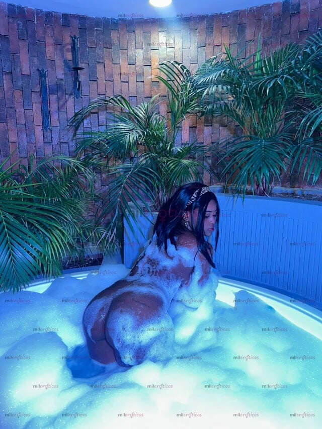 FOTOS DE FIN DE SEMAMA CON LA NEGRITA MAS ARRECHA DE LA PAGINA TE ESPERO MOR