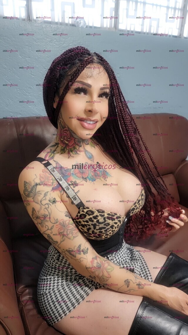 FOTOS DE ANDREA TRILLOS COLOMBIANA LLENA DE LECHE