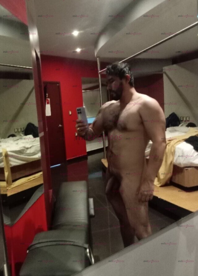 FOTOS DE MACHO TAPATÍO BARBÓN Y VARONIL MUY COMPLACIENTE