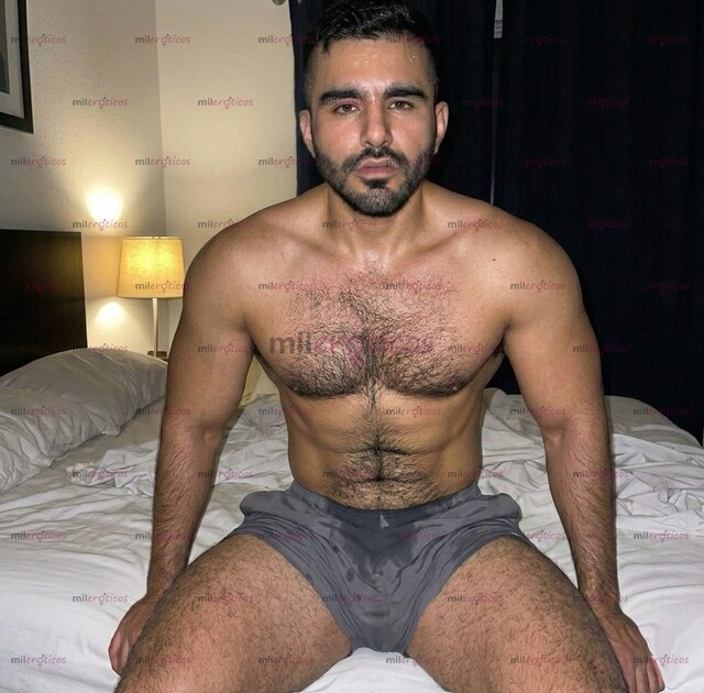 FOTOS DE NORTEÑO PELUDO , VARONIL Y CALIENTE LISTO PARA PASARLA INCREÍBLE EN TU LUGAR.