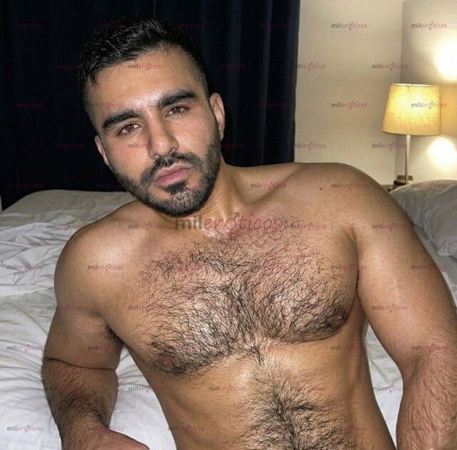 FOTOS DE NORTEÑO PELUDO , VARONIL Y CALIENTE LISTO PARA PASARLA INCREÍBLE EN TU LUGAR.