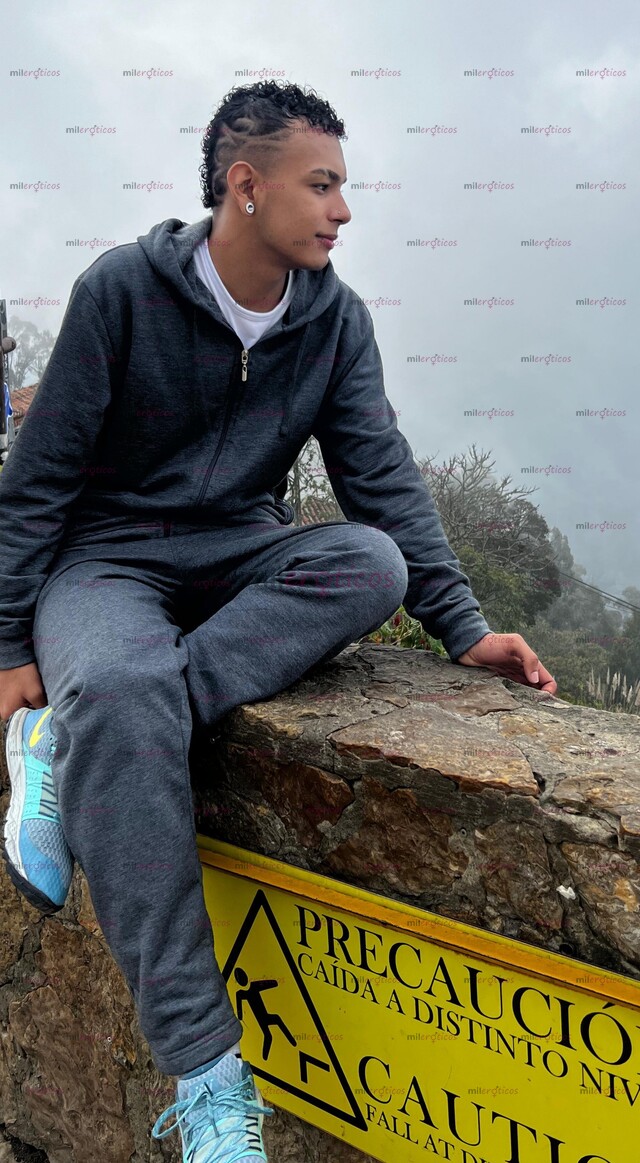 FOTOS DE ACOMPAÑANTE JOVEN CON TRATO PROFESIONAL Y DISCRETO