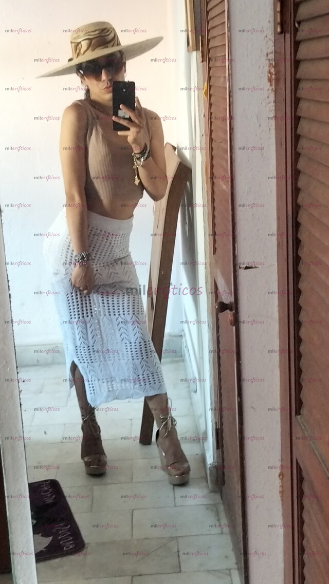FOTOS DE PETRA CASI 27, SOY TAURO BUSCANDO HACERNOS PASAR UN BUEN RATO