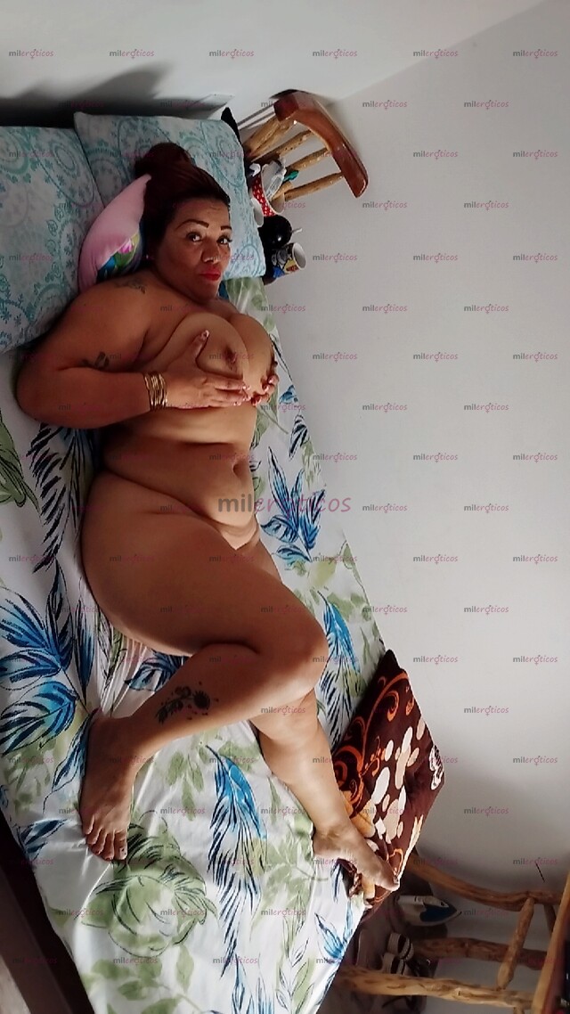 FOTOS DE ME ENCANTA LA VERGA VEN Y CLAVAME EN CUATRO PAPI ESTOY CALIENTE