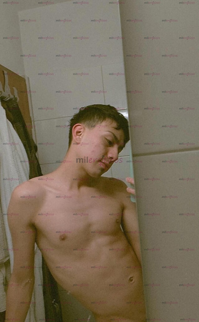 FOTOS DE CHICO JOVEN DELGADO CALIENTE Y CARIÑOSO