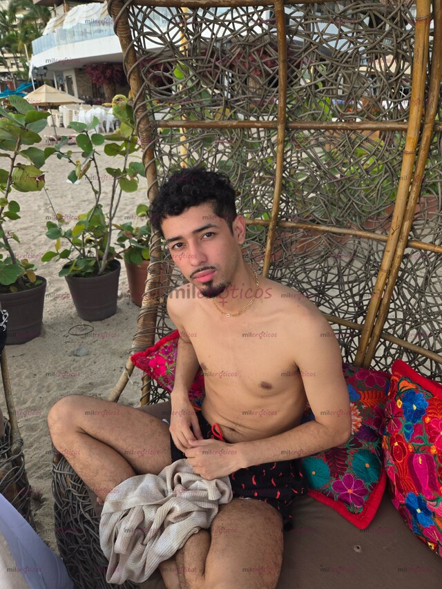 FOTOS DE CHICO SLIM: NATURALIDAD, DISCRECIÓN Y VERSATILIDAD TOTAL