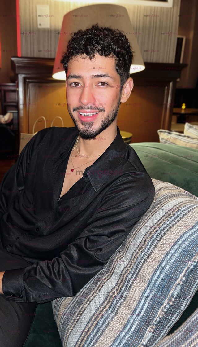 FOTOS DE CHICO SLIM: NATURALIDAD, DISCRECIÓN Y VERSATILIDAD TOTAL