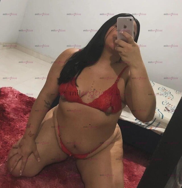 FOTOS DE RICA GORDITA BLANQUITA CON CULO DE INFARTO, DISFRUTA DEL MÁS DELICIOSO ORAL