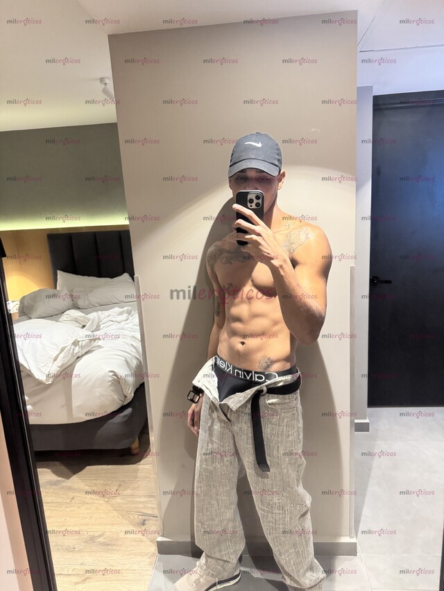 FOTOS DE MORENO VENEZOLANO 20CM CON GANAS DE DAR LECHE 9211391862