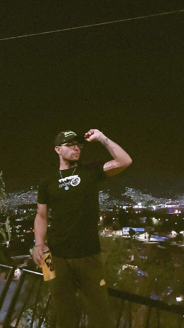 FOTOS DE HEY, SOY ANGEL STEVEN, NUEVO POR ACA, AMABLE, EDUCADO Y DE MENTE ABIERTA