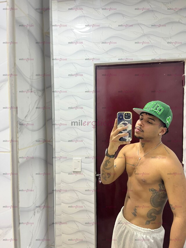 FOTOS DE MORENO CALIENTE NUEVO EN LA CIUDAD! VERSATIL