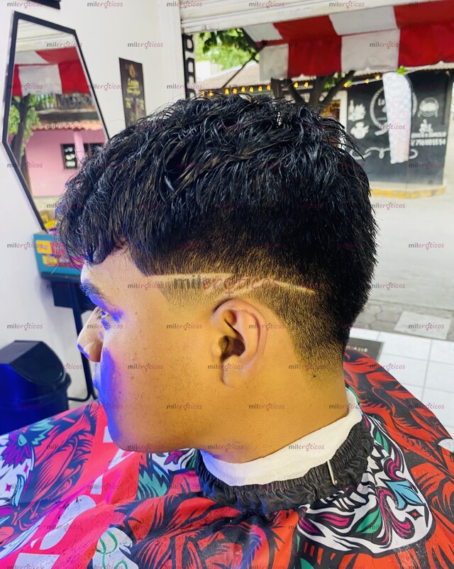 FOTOS DE MORENO UNIVERSITARIO, SCORT CON EXPERIENCIA, IDEAL PARA TI.