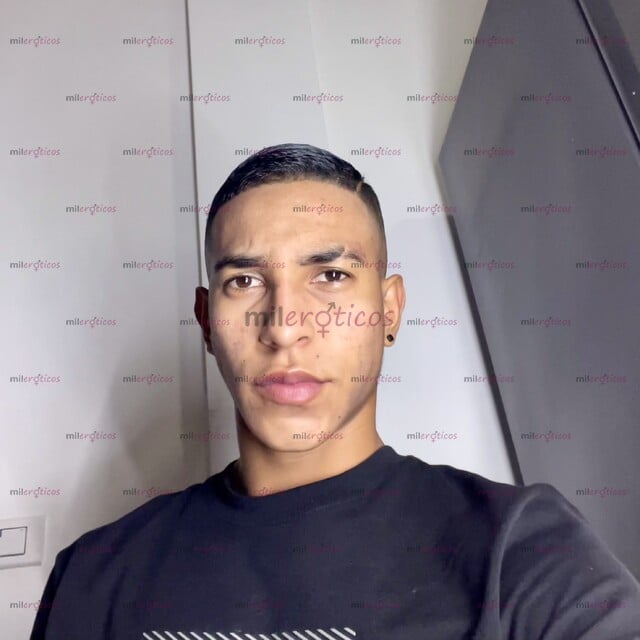 FOTOS DE CHICO JOVEN Y DISPUESTO A CUMPLIR TUS FANTASÍAS.. ESCRÍBEME.