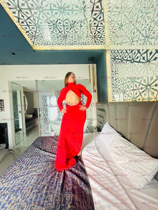 FOTOS DE PAULETTE LISTA PARA PASAR UN MOMENTO SENSUAL Y AGRADABLE , DE LO MÁS HOT