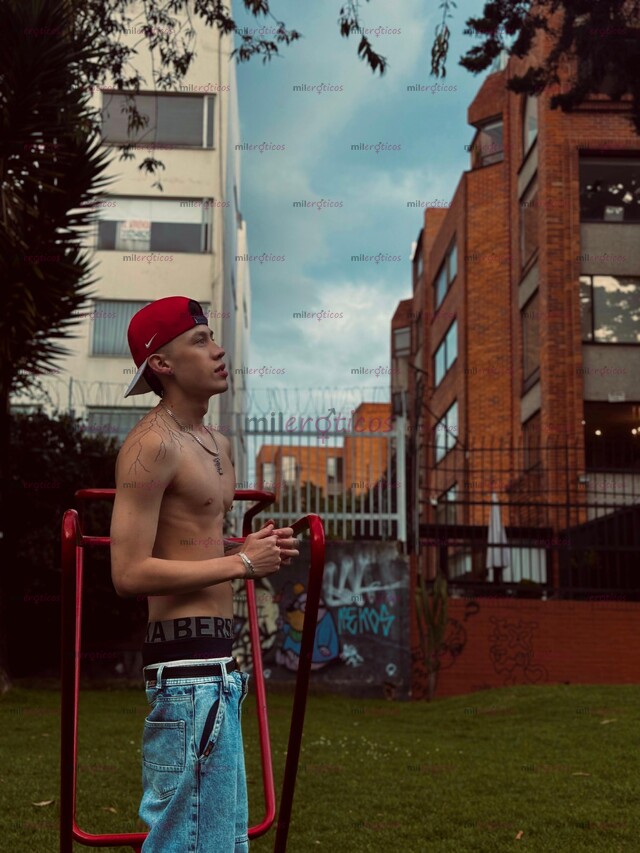 FOTOS DE EN UNICENTRO MATHIAS POLLO LECHERO Y COMPLACIENTE, TRATO PORNO PARA CLIENTES EXI