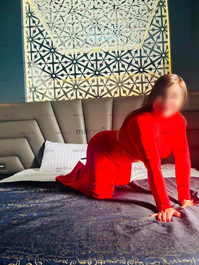 FOTOS DE PAULETTE LISTA PARA PASAR UN MOMENTO SENSUAL Y AGRADABLE , DE LO MÁS HOT