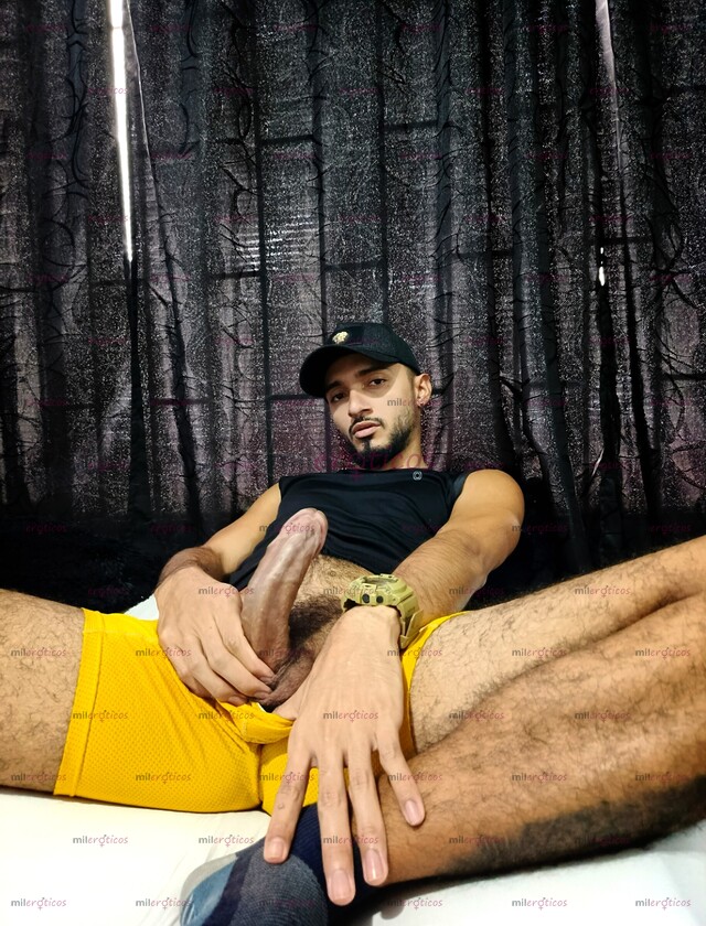 FOTOS DE DISFRUTA DE MI VERGA PELUDA Y OLIENDO A MACHO FULL ACTIVO 20CM DE VERGA VEN YA