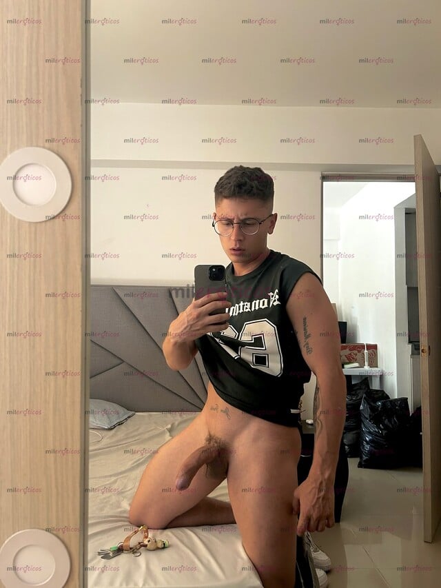FOTOS DE MANIZALEÑO MASCULI MUY VERGON Y CULON , VEN Y PASA UN MOMENTO AGRADABLE CONMIGO