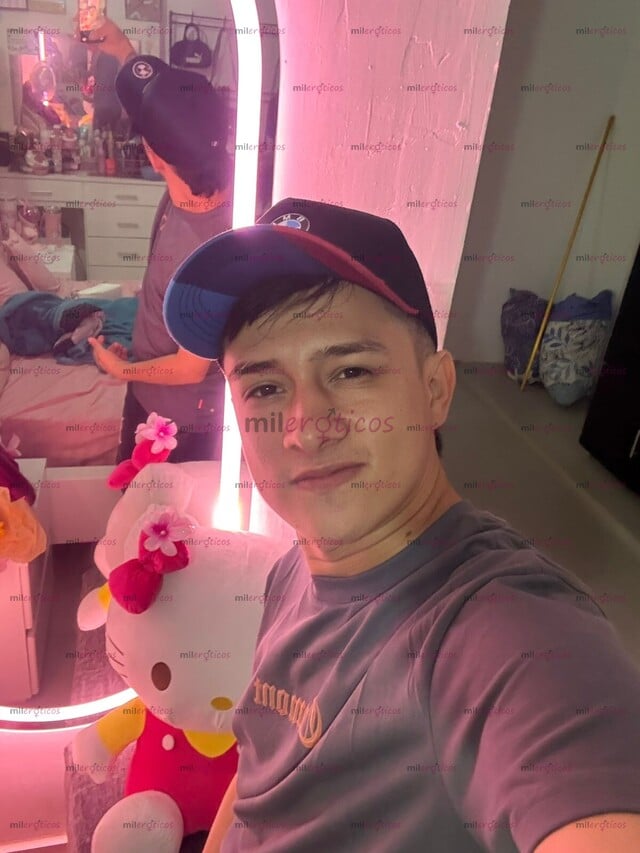 FOTOS DE HOLA SOY BRAYAN POLLITO DE 20 AÑOS RECIEN LLEGADO SERIECITO BUEN CONTENIDO.