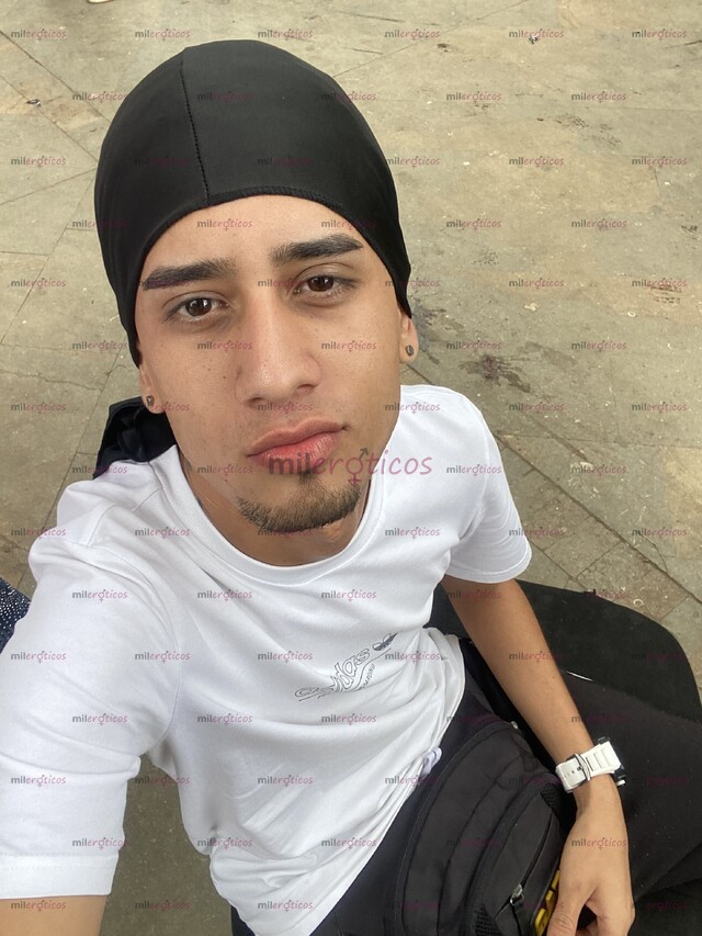 FOTOS DE SOY DAVID DESTROZA CULOS, DOTADO CON 22CM GRUESO Y DURO PARA ROMPERTE ESE CULO