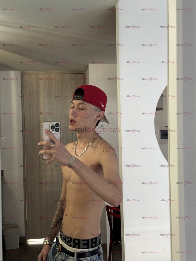 FOTOS DE MATHIAS POLLO VERGON FULL ERECCIÓN CALIENTE Y ATENTO, COMPLACIENTE Y MASCULINO