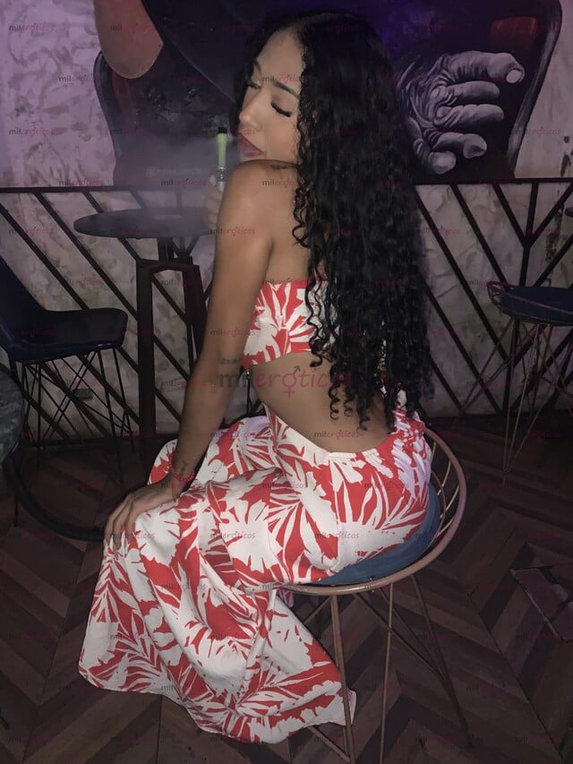FOTOS DE HOLA SOY UNA MORENA HERMOSA DE FUEGO DISPUESTA HACERTE PASAR NOCHES DE FELICIDAD