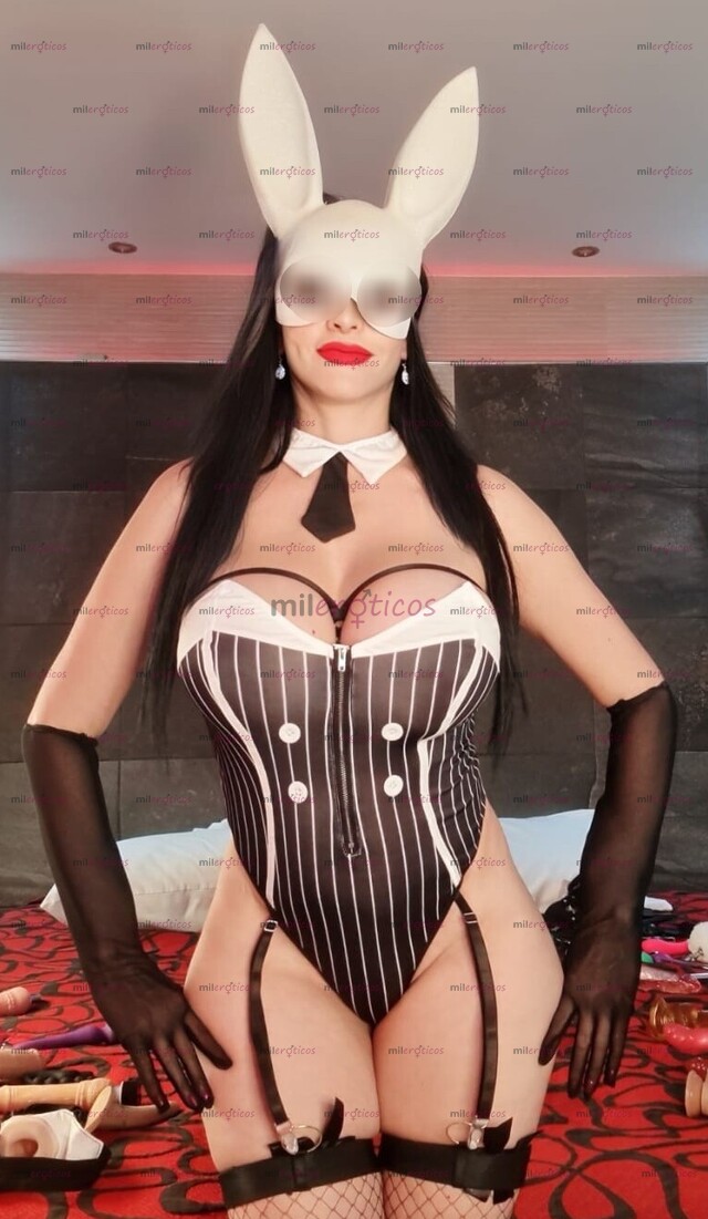 FOTOS DE SEXY MILF CON LUGAR LENCERÍA Y JUGUETES VENDO CONTENIDO Y VIDEO LLAMA