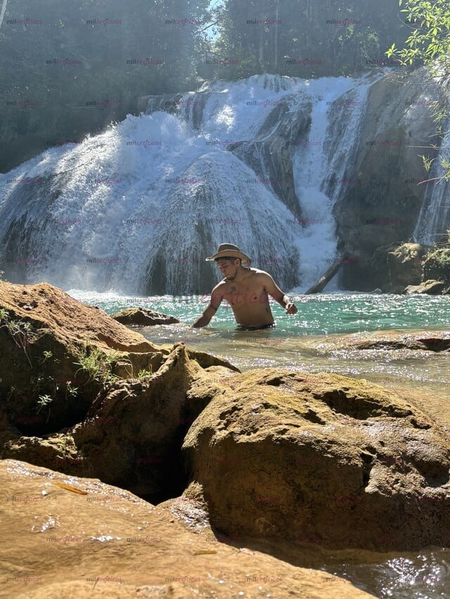 FOTOS DE 19 CM, 28 AÑOS, EDUCADO, GUAPO, COMPLACIENTE.